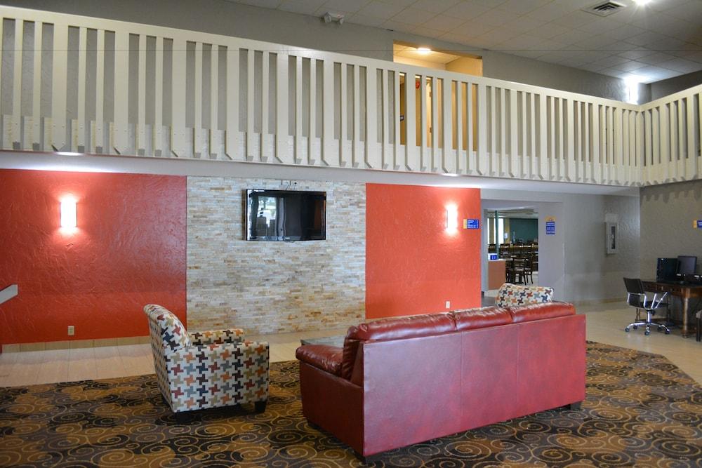 Days Inn By Wyndham Clive - West Des Moines Extérieur photo