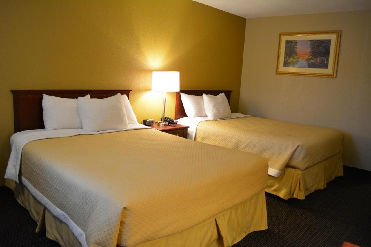 Days Inn By Wyndham Clive - West Des Moines Extérieur photo